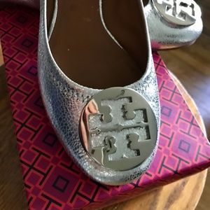 Tory Burch Reva Silver Ballet Flats